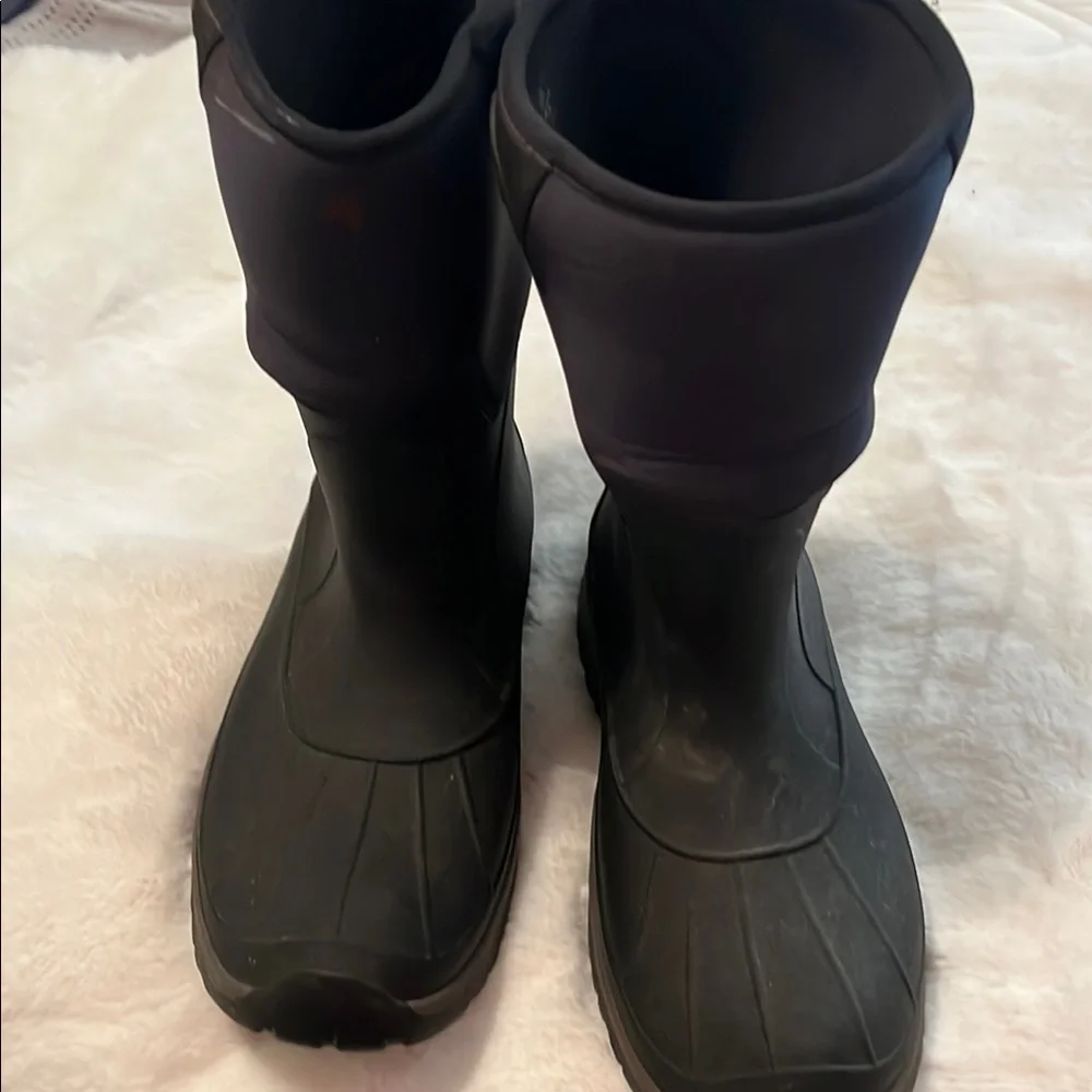 L.L. Bean Black and Gray Rain & Snow Boots with Durable Traction